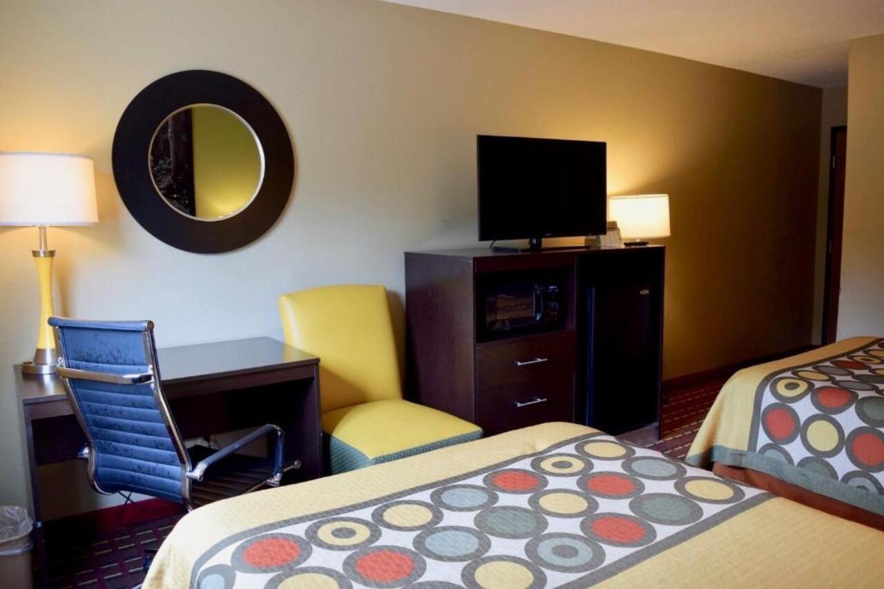 Super 8 By Wyndham Homewood Birmingham Area Экстерьер фото