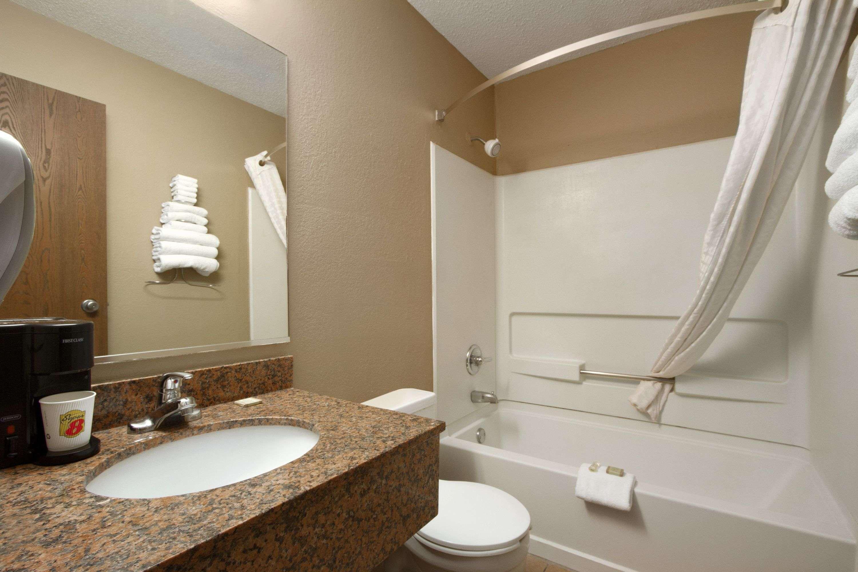 Super 8 By Wyndham Homewood Birmingham Area Экстерьер фото